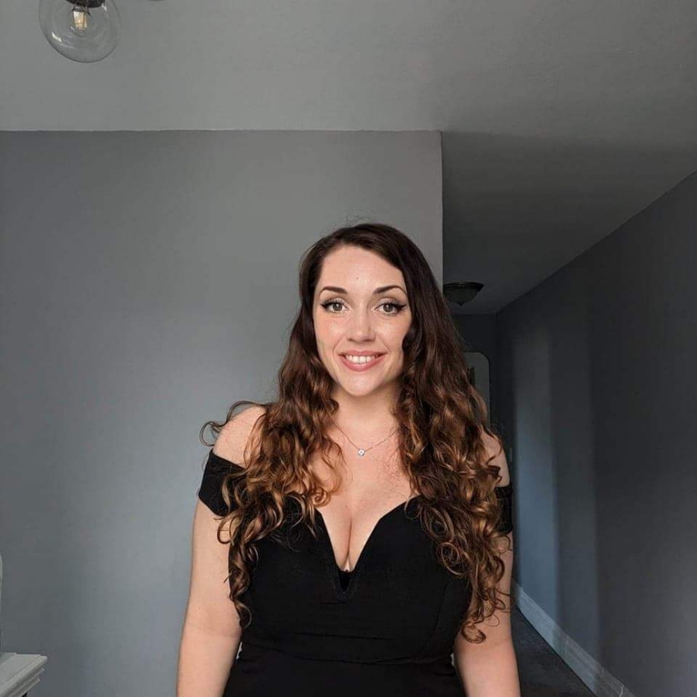 Meet your Posher, Alexus
